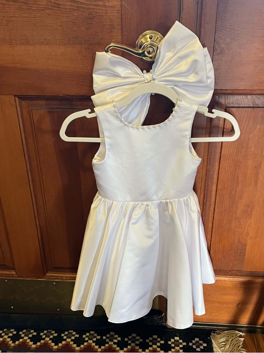 Girls White Satin Party Dress with Pearl Collar and Bow Flower Girl 4